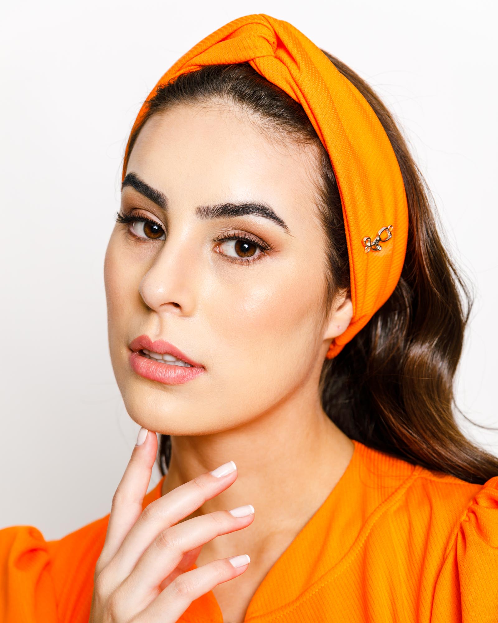 Inspirações de looks com faixas turbante: Do casual ao elegante