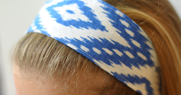 10 Ideias de Penteados com Faixa de Cabelo para Todas as Ocasiões