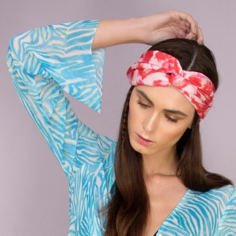 Faixa de Cabelo Turbante vs. Faixa Reta: Qual Escolher?