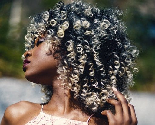 Balayage vs. Ombré vs. Luzes: Qual a melhor técnica para você?