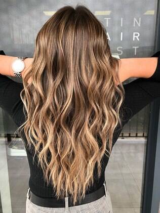 Balayage vs. Ombré vs. Luzes: Qual a melhor técnica para você?