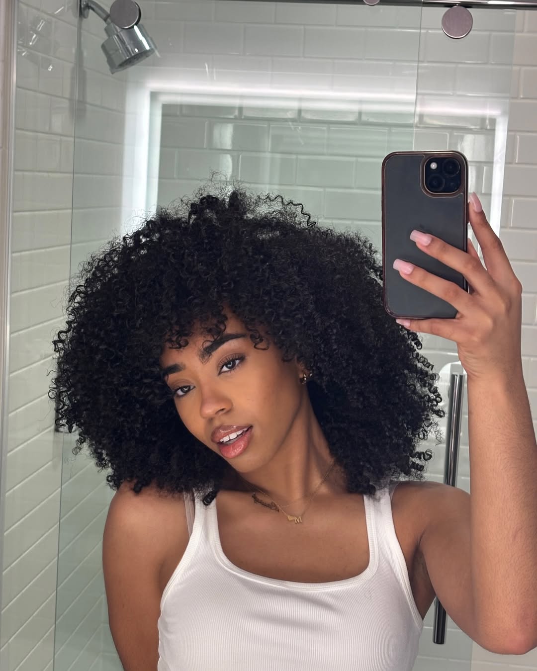 Os Benefícios do Vinagre de Maçã para Cabelos Porosos