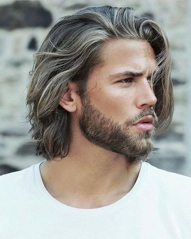 Guia Completo de Cuidados para Barba e Cabelo Longo Masculino