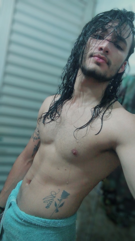 Guia Completo: Como Fazer o Man Bun Perfeito para Homens