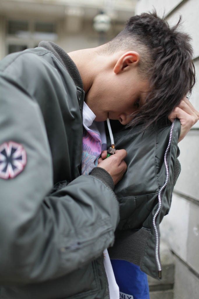 Estilo Old Money Masculino: Adaptando o Cabelo Comprido com Elegância