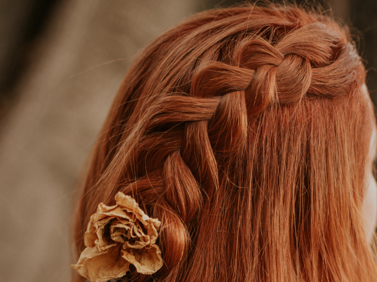 Realce Seus Cachos: Penteados Incríveis para Cabelos Cacheados e Crespos