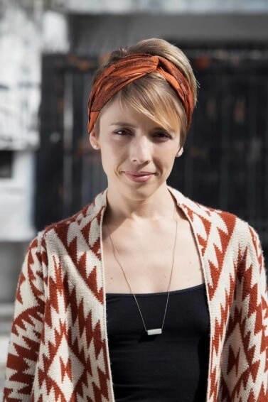 lenço em cabelo curto