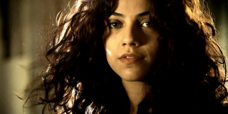 5 ideias de títulos:
1. Desvendando os Estilos de Cabelo de Letícia Persiles: Do Cacheado ao Ruivo.
2. O Guia Definitivo para Recriar os Cortes Icônicos de Letícia Persiles.
3. Cabelos de Letícia Persiles: Inspirações e Dicas para Todos os Tipos de Fios.
4. De Miriam a Anita: A Evolução Capilar de Letícia Persiles e Como Adotar.
5. Cortes Assimétricos e Cores Vibrantes: Os Segredos do Cabelo de Letícia Persiles.