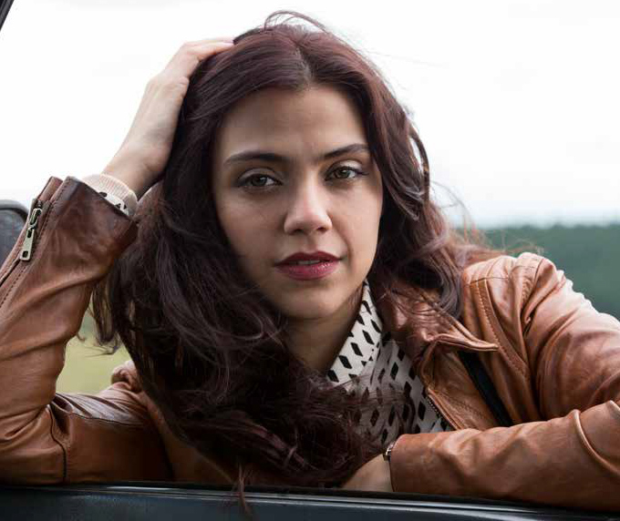 5 ideias de títulos:
1. Desvendando os Estilos de Cabelo de Letícia Persiles: Do Cacheado ao Ruivo.
2. O Guia Definitivo para Recriar os Cortes Icônicos de Letícia Persiles.
3. Cabelos de Letícia Persiles: Inspirações e Dicas para Todos os Tipos de Fios.
4. De Miriam a Anita: A Evolução Capilar de Letícia Persiles e Como Adotar.
5. Cortes Assimétricos e Cores Vibrantes: Os Segredos do Cabelo de Letícia Persiles.