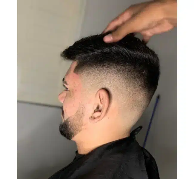 letra g no corte de cabelo masculino