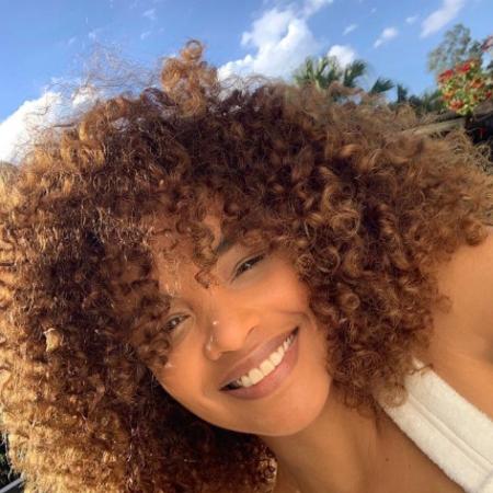 Lucy Ramos e a Maternidade Real: Desafios e Superações com a Saúde Capilar