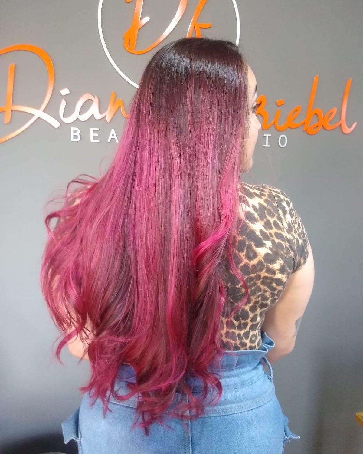 Mechas Rosas Temporárias: Opções Sem Química para Mudar o Visual