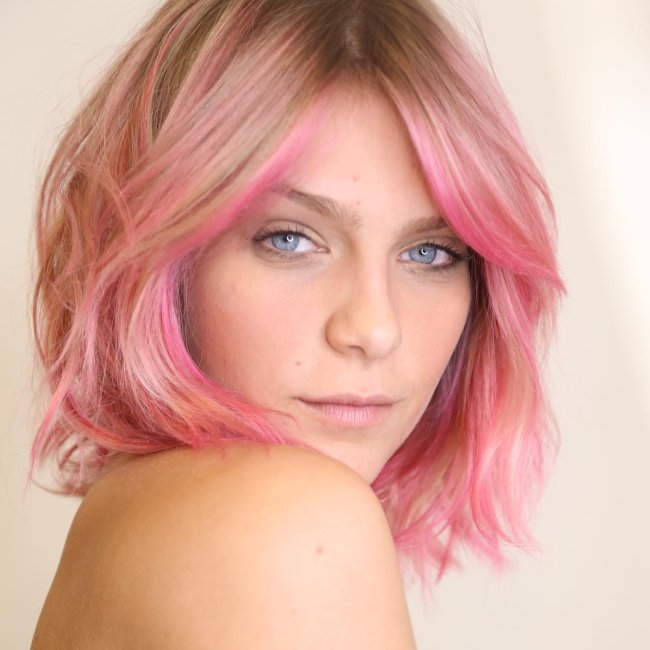 Guia Completo: Descoloração para Mechas Rosas Perfeitas e Sem Manchas