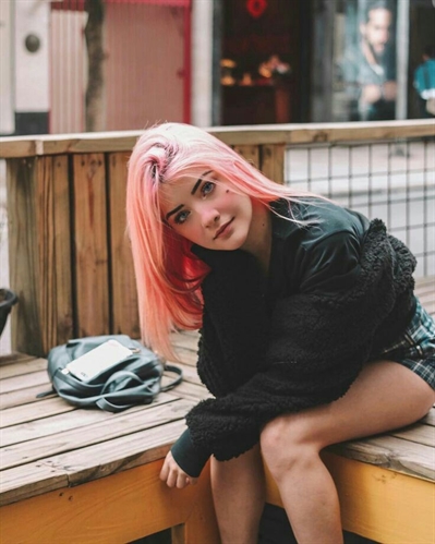 A Teoria do Cabelo Rosa: Entenda a tendência que viralizou no TikTok