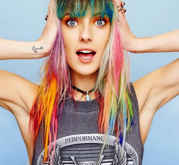 Cabelo Colorido 2026: Quais Cores Fantasia Estão em Alta?