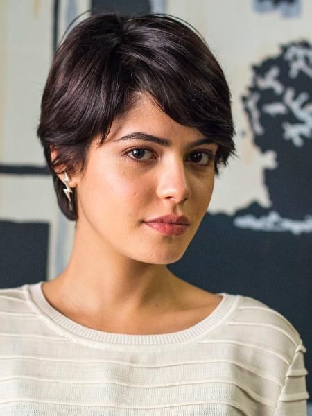 Chanel de Bico vs. Chanel Reto: Qual o melhor para você?