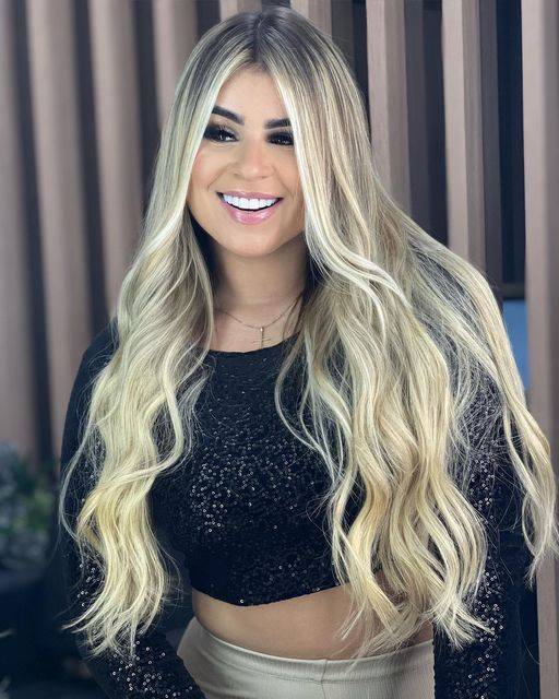 Loiro Avelã: Como Adotar o Tom Tendência que Ilumina sem Radicalizar