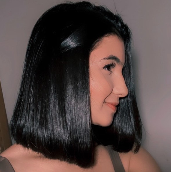 Rotina de Cuidados para Cabelos Curtos Morenos e Iluminados