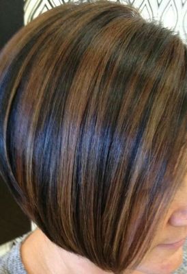 morena de cabelo curto