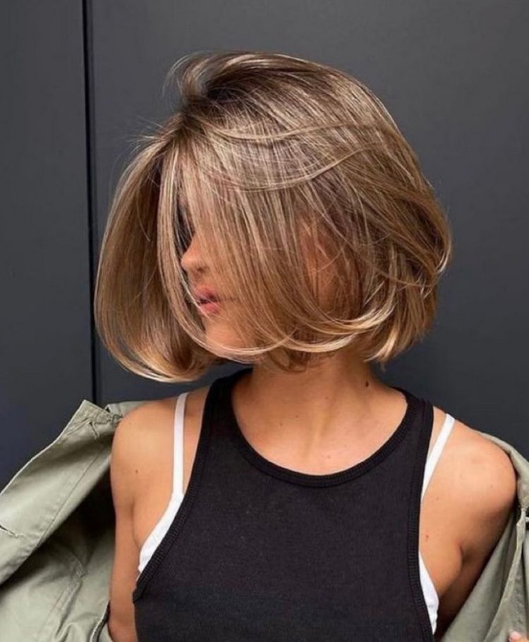 Penteados e Acessórios: 7 Formas de Mudar o Cabelo Sem Química; Cortes de Cabelo 2026: Tendências e Como Escolher o Ideal para Você; Simuladores de Cabelo Online: Teste Cortes e Cores Antes de Ir ao Salão; Morena Iluminada e Outras Cores Estratégicas para Transformar Seu Visual; A Regra dos 5