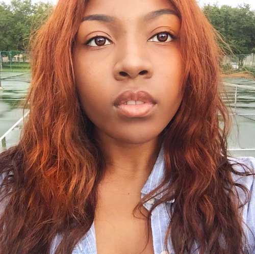 Inspirações e cuidados essenciais para negras com cabelo liso