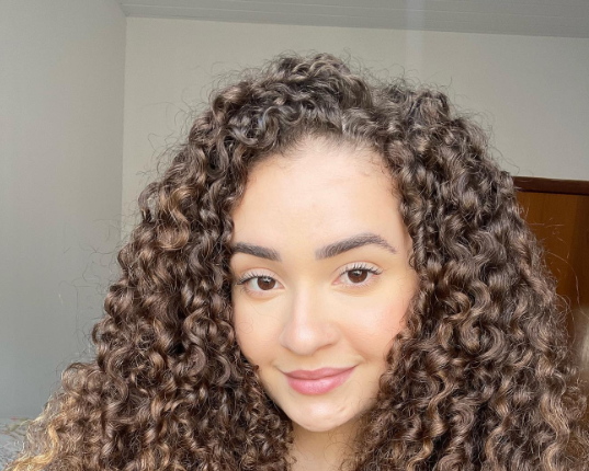 melhores óleos vegetais para nutrição de cachos