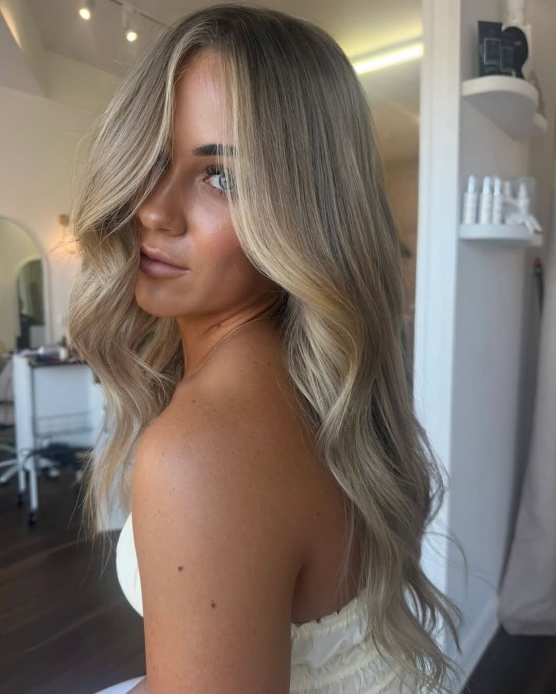 Ácido Fólico e Cabelo: O Nutriente Essencial para Fios Fortes