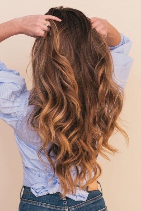 corte em V para cabelo liso e fino