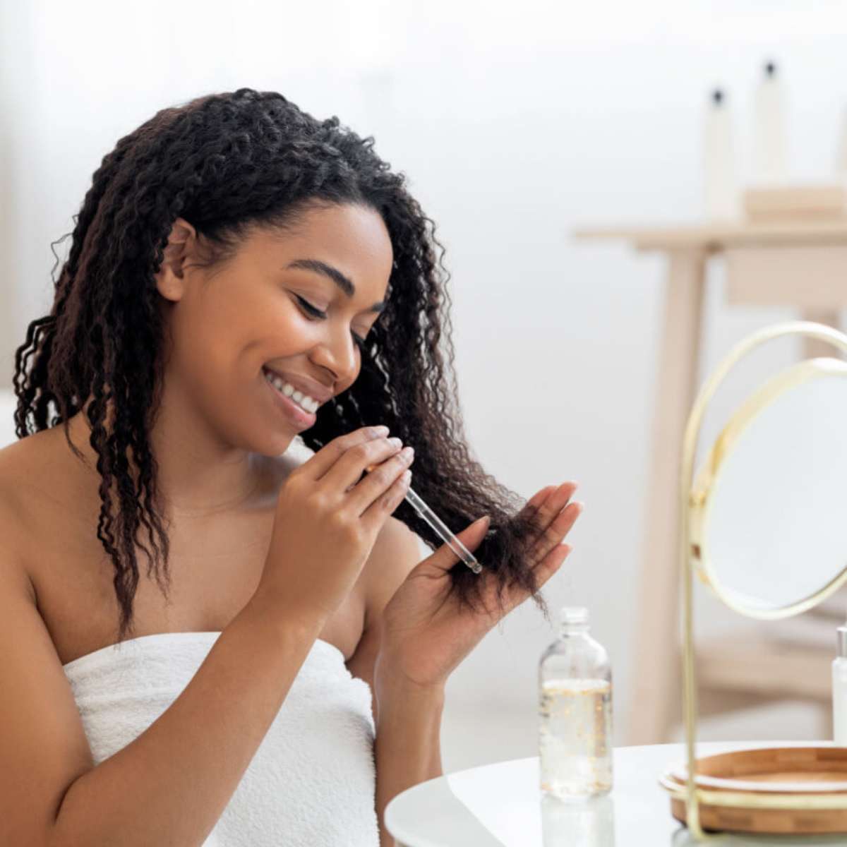 Como Escolher o Óleo Vegetal Ideal para o seu Tipo de Cabelo