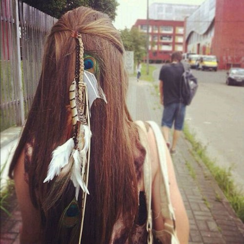 O Significado Cultural das Penas no Cabelo ao Redor do Mundo