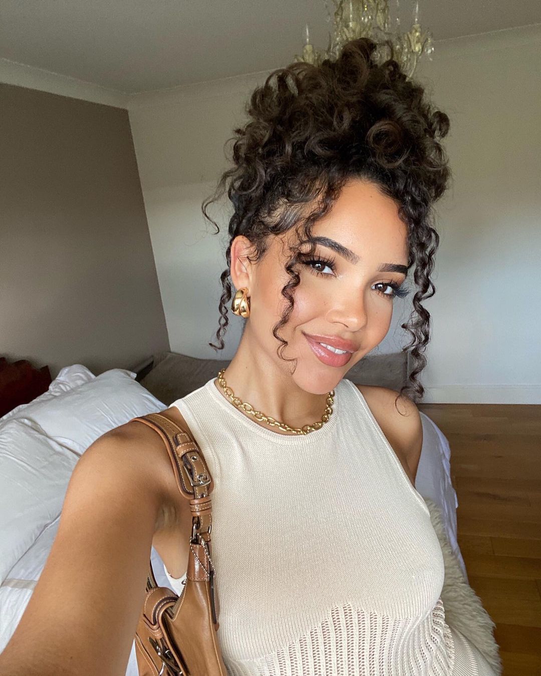 Os Melhores Produtos para Finalizar Cabelos Cacheados Curtos