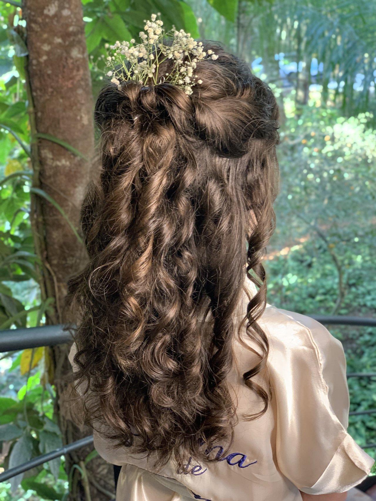 penteado semi-preso infantil cacheado