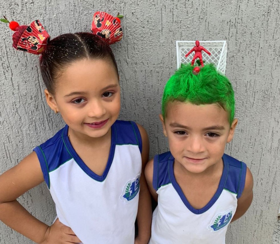 cabelo maluco com flores