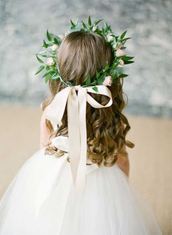 penteado infantil casamento cabelo liso franja