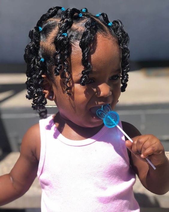 cabelo de criança de 1 ano