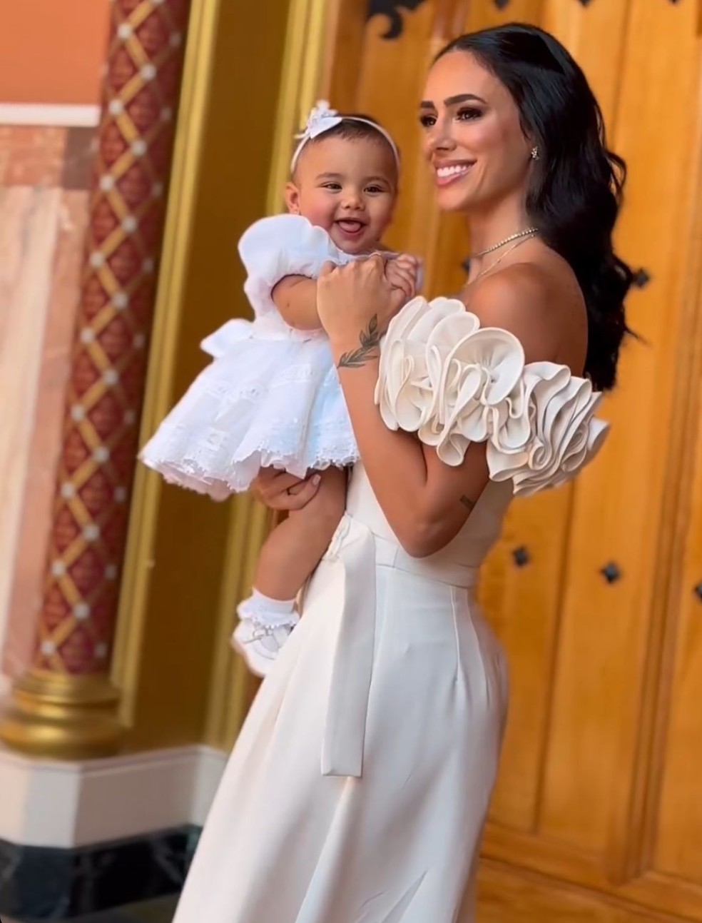 penteado infantil batizado cabelo cacheado