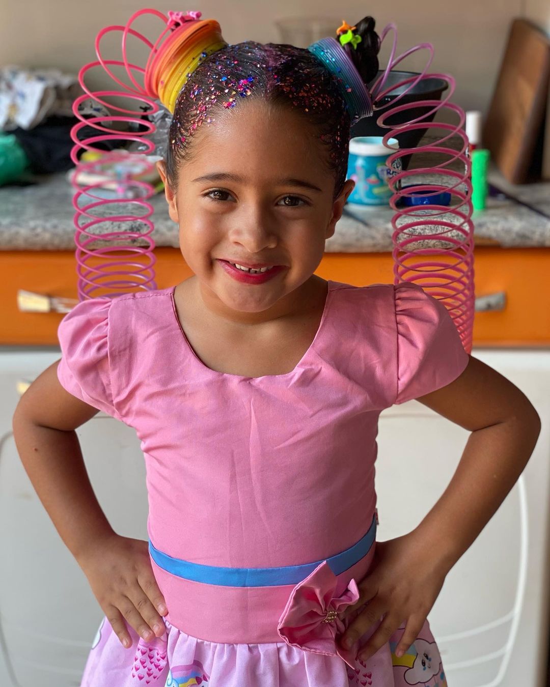 penteado unicórnio rosa infantil
