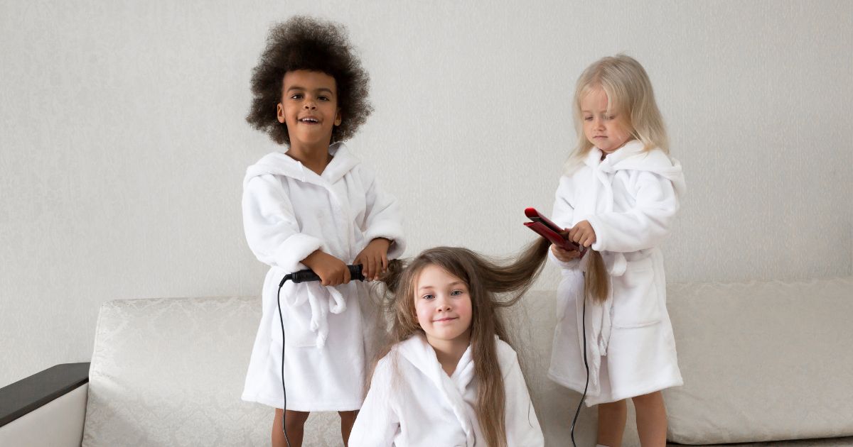 penteado formatura infantil cabelo cacheado