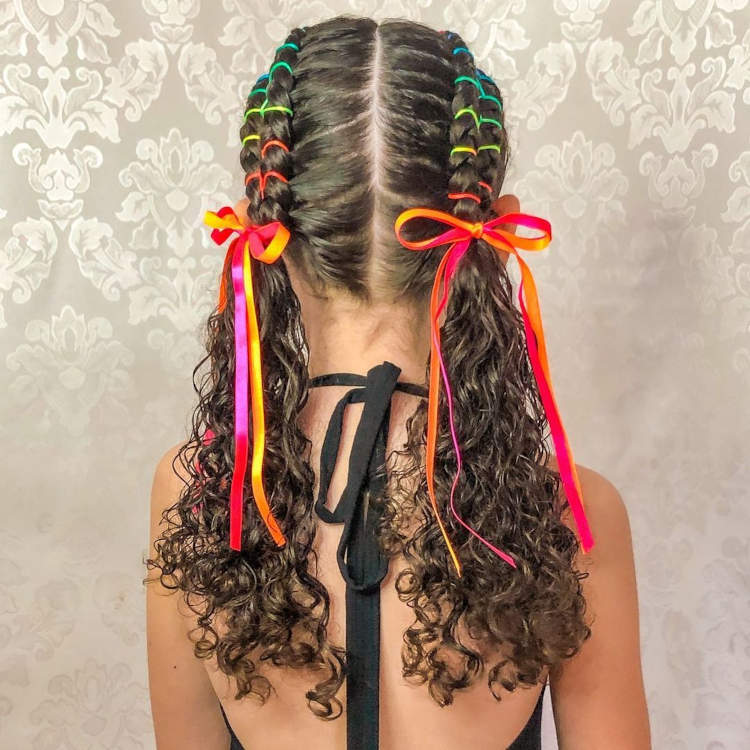 penteado com fitas festa junina