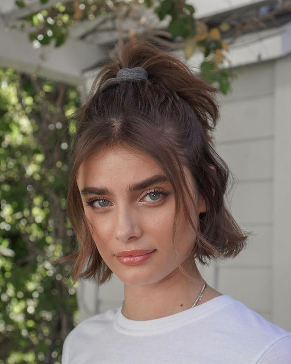 Cabelo Curto para Festas: Penteados Elegantes e Fáceis de Fazer