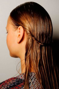 melhores penteados com cabelo molhado para festas