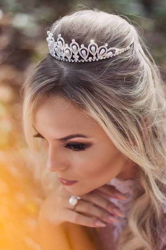 ideias penteados cabelo solto coroa 15 anos