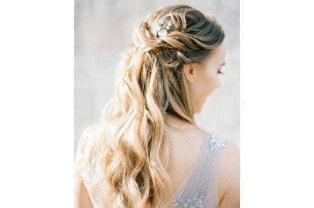 penteados para casamento mãe do noivo cabelo medio