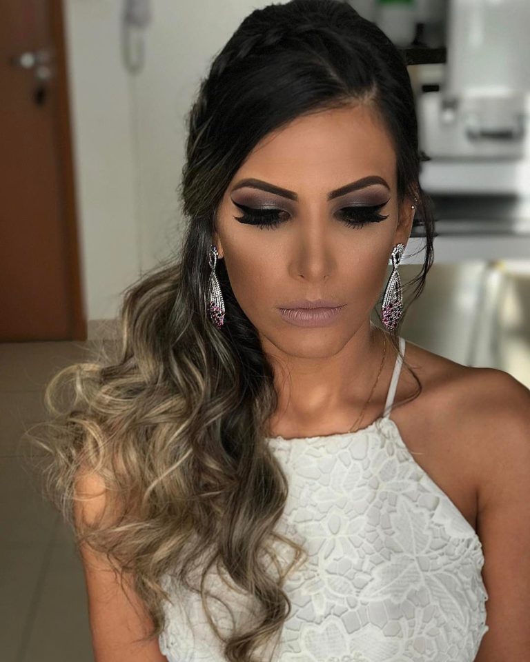 Guia Completo: Produtos Essenciais para Penteados Lisos e Duradouros