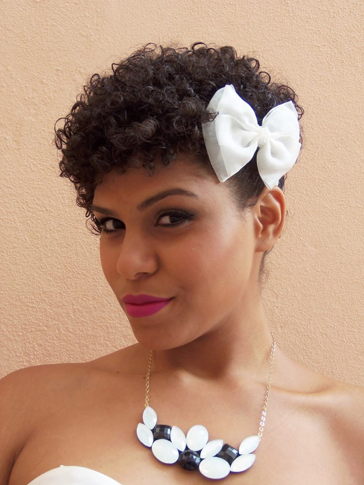 Acessórios para cabelo crespo curto: Guia completo para madrinhas
