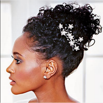 Transição capilar e penteados para madrinhas: Dicas e inspirações