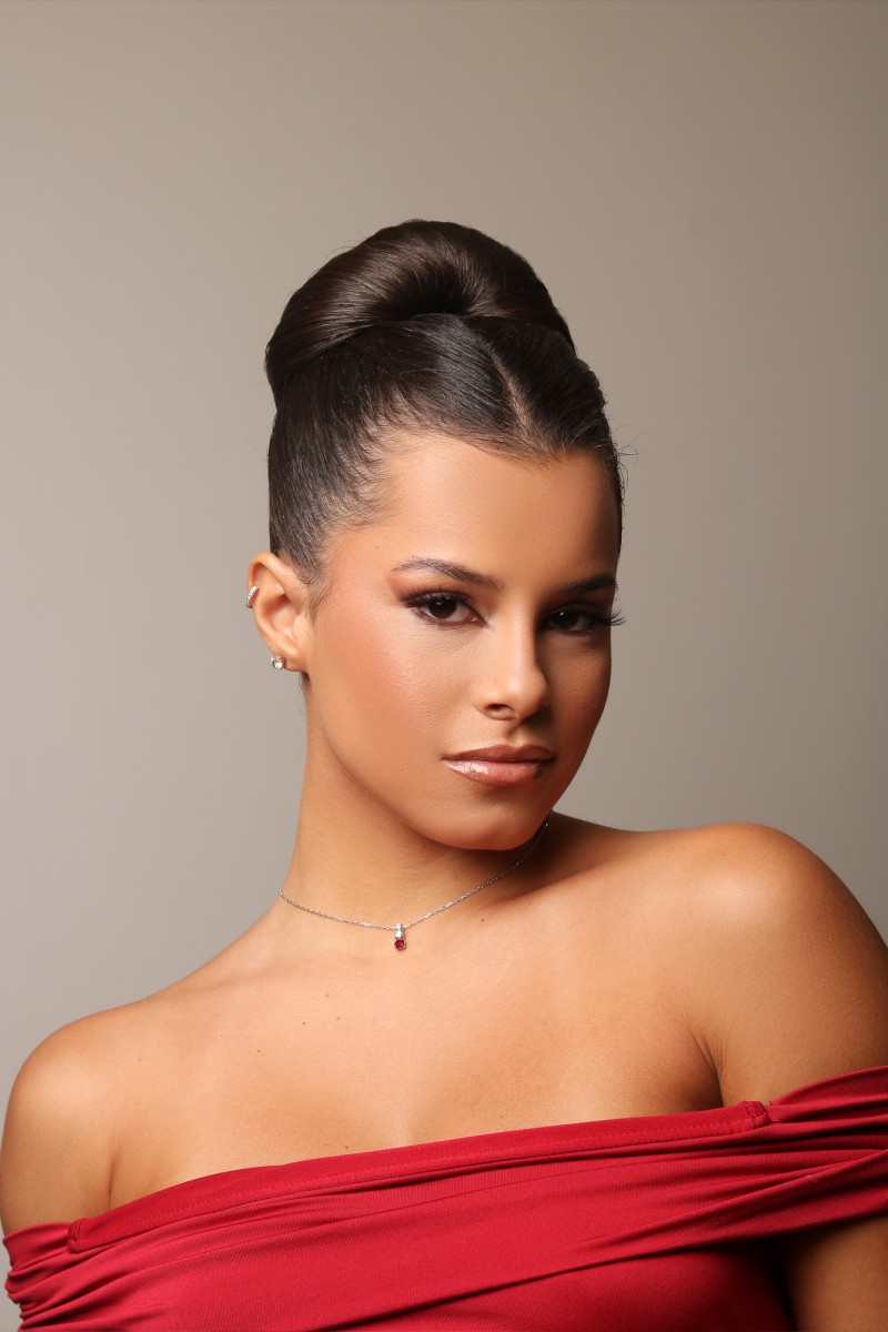 erros comuns ao fazer penteados simples para festa a noite