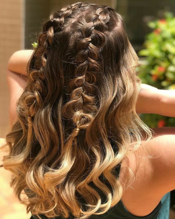 5 Ideias de Penteados para Cabelo Cacheado
