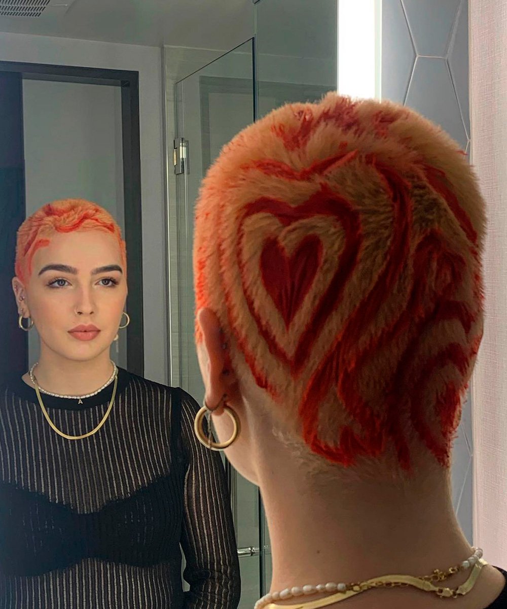 raspar o cabelo feminino