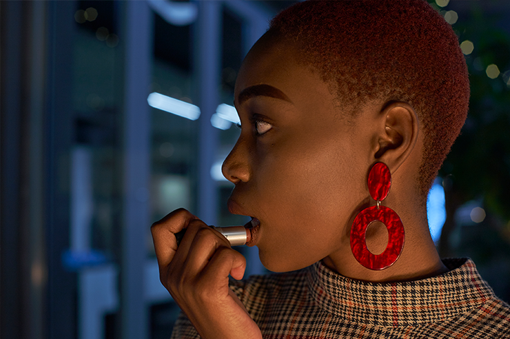 Desvendando o Estilo Tomboy: Looks Modernos para Cabelos Curtos